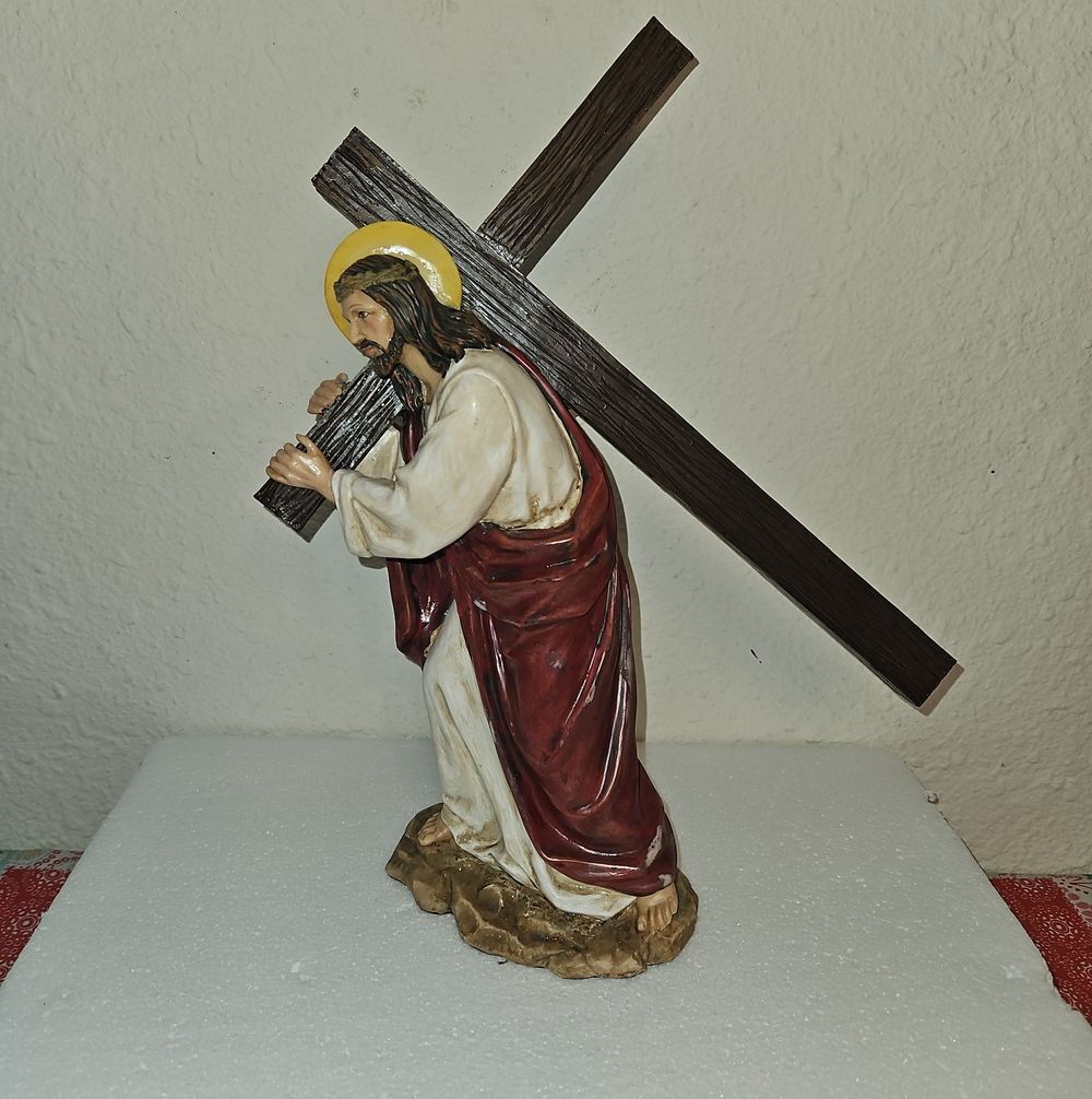 The Divinity Collection "Jesus Carrying Cross" Religious Figurine Decor